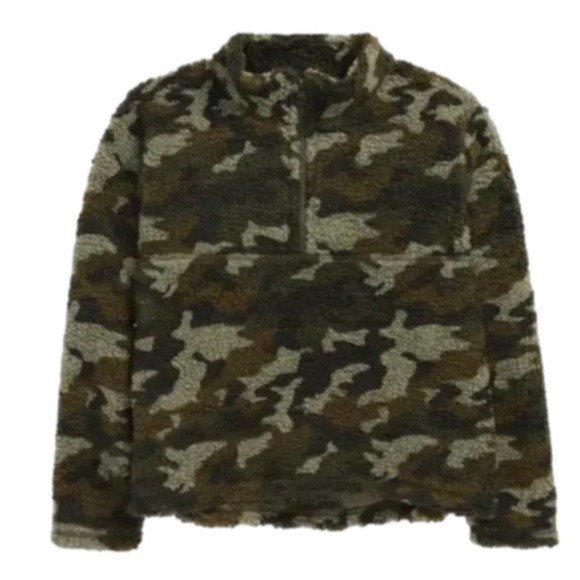 𝅺nwt Treasure And Bond Olive Camo Pullover - Picture 2 of 9